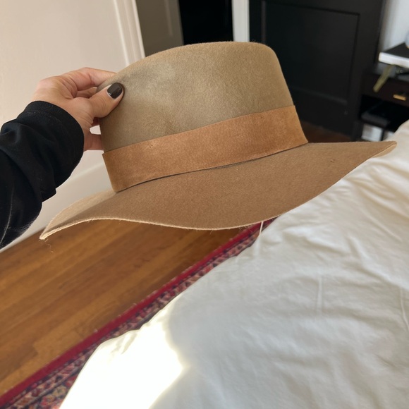 Wyeth hat - Picture 3 of 3